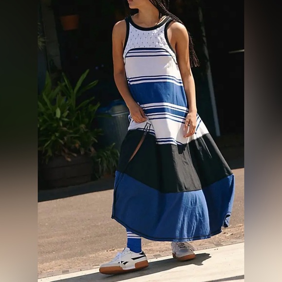 NWOT Free People FP Movement Back Spin Tank / maxi dress midnight blue combo - M - Picture 4 of 8